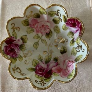 Gorgeous Vintage Pink Roses Footed Bowl!